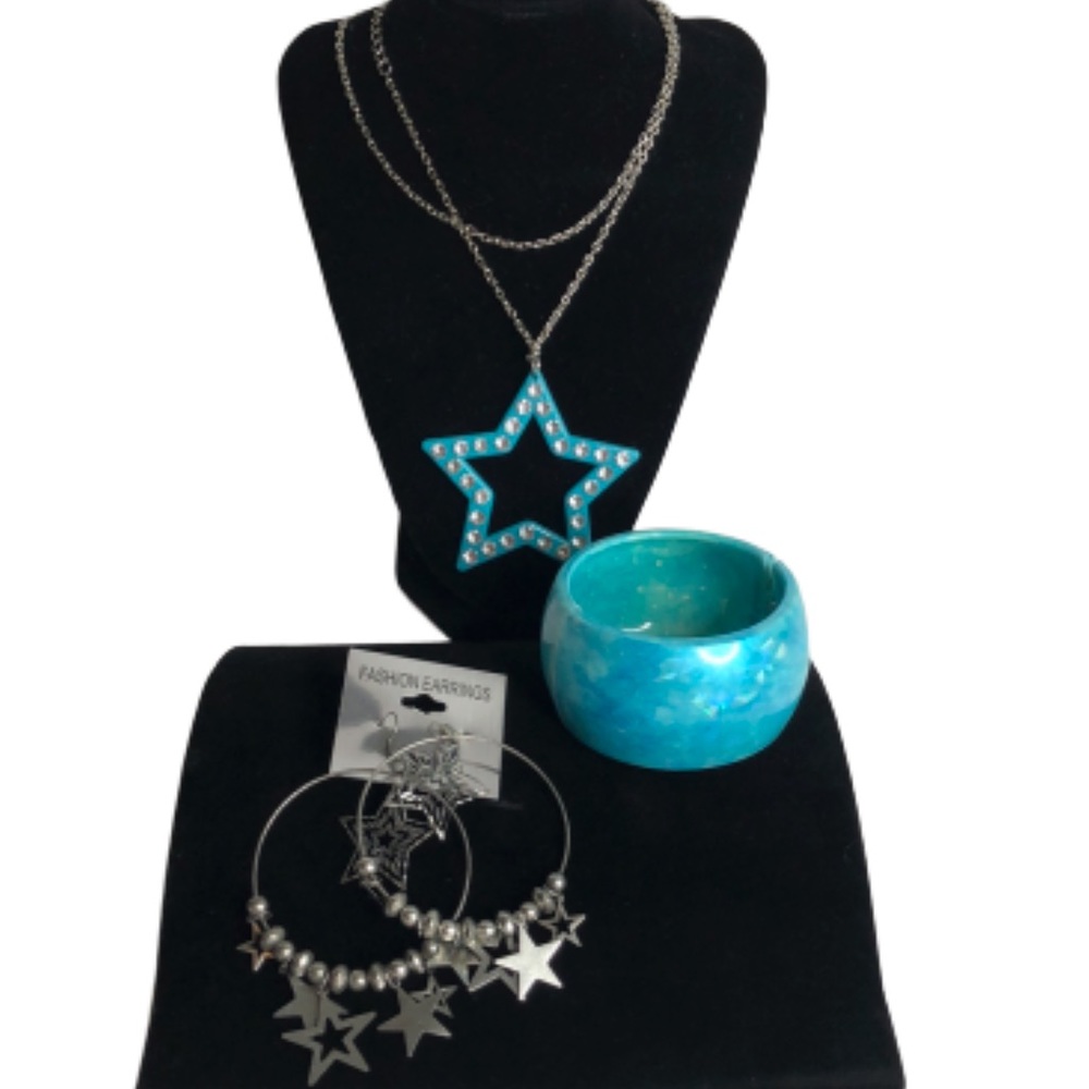 New necklace earrings and bracelet - Picture 2 of 4